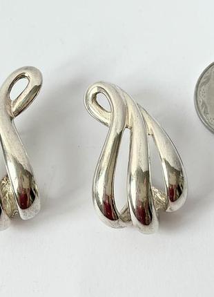 Красивые серьги, посеребрение, массивные и легкие.