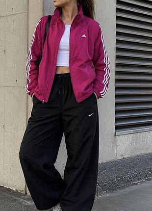 Спортивна шикарна вітровка куртка adidas
