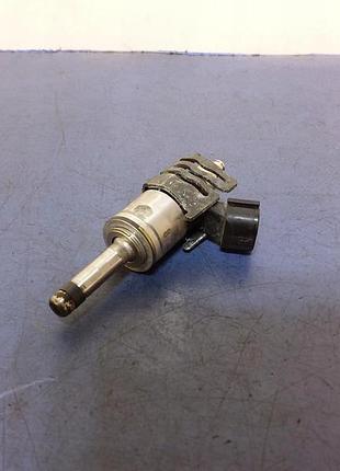 Форсунка дизельна toyota corolla e21 2.0b 23250-24010