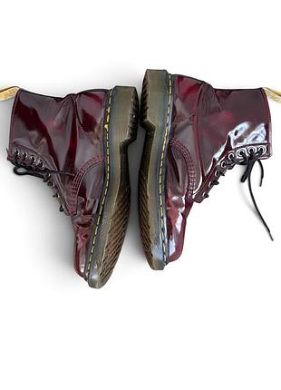 Вишневі черевики dr martens 1460 5