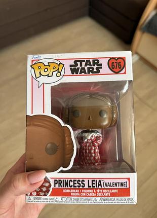 Продам  колекційну вінілову фігурку funko pop! star wars: princess leia (valentine)