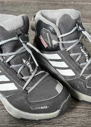 Черевики adidas, розмір 33