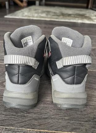 Черевики adidas, розмір 33 4