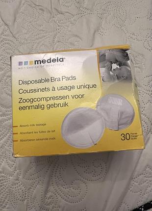 Одноразові вкладки в бюстгальтер medela disposable bra pads (30 шт.)