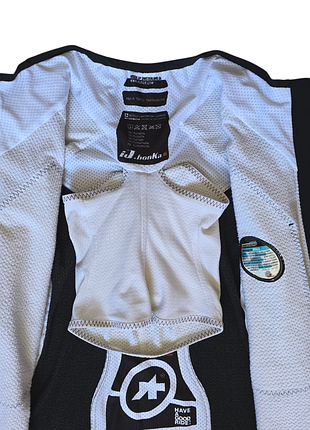 Assos nalini castelli 9