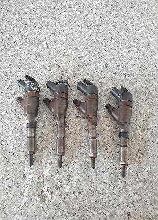 Форсунка дизельна комплект форсункаів peugeot 2.0 hdi 9641742880