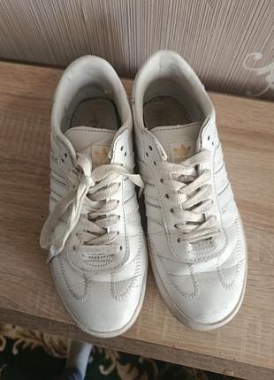 Кросівки adidas 2