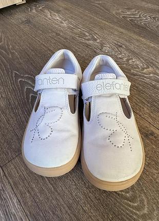 Elefanten barefoot туфлі розмір 28 устілка  18,2 см