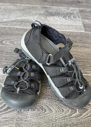 Босоніжки keen
