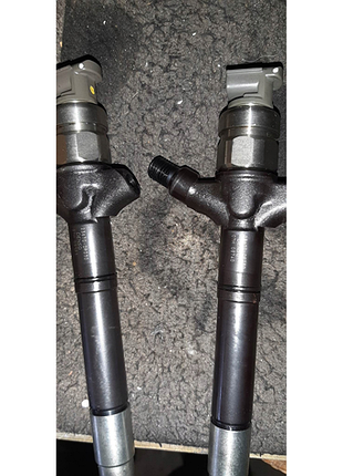Форсунка дизельна форсункаи toyota t25 2.0 d4d 23670-0r030