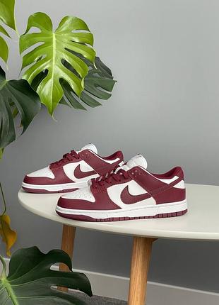 😍 жіночі кросівки nike dunk low team red bordeaux dd1503-106