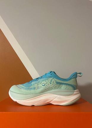 Женские кроссовки hoka skyflow
