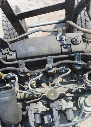 Форсунка топливная toyota yaris 1.4 d4d 0445110215 2667033030 б/у оригинал