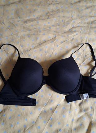Базовый черный бесшовный бюстгальтер calvin klein
perfectly fit или invisibles t-shirt bra. 2