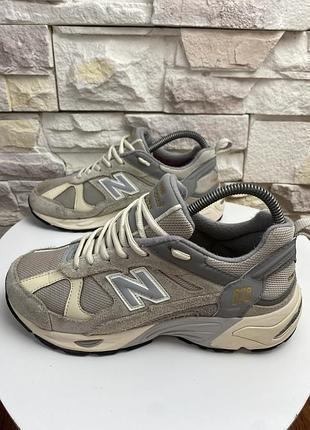 Оригінальні кросівки new balance 878