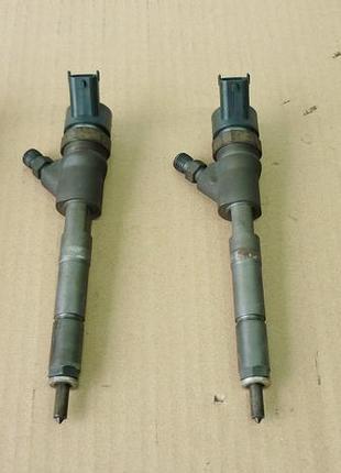 Автозапчасть wtrysiwacz toyota yaris ii 1.4 d4d 0445110262 б/у оригинал