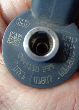 Форсунка дизельна 0445110239 bosch 1.6 hdi