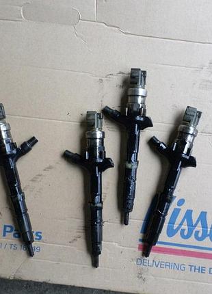 Форсунка дизельна toyota corolla e12 02-04 2.0 d4d 4 pin