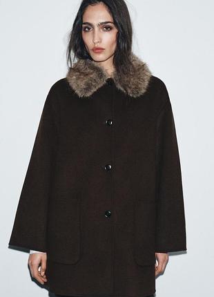 Коричневе вовняне пальто zara