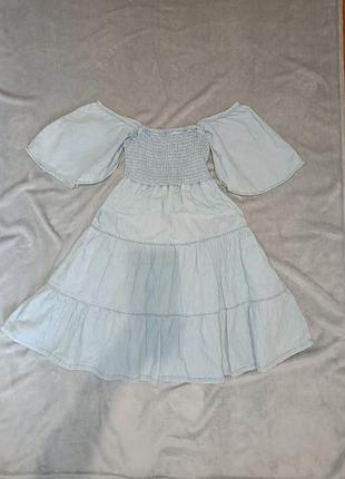 Нежное джинсовое платье primark с открытыми плечами и жаткой (размер eur 36 / s) - отличное состояние!