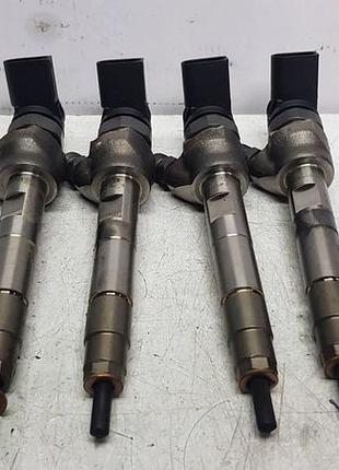 Форсунка топливная бензинова 0445110818 8579234 bmw 3 g20 g21 5 g30 g01 f39 f40 f44 б/у оригинал