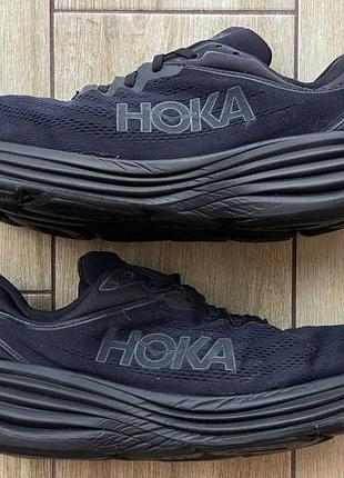 Бігові кросівки моделі hoka bondi 8