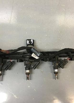Форсунка паливна сидіння leon iii 5f 1.8 2.0 tsi бензинова kpl 06k133681c б/у оригінал