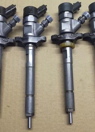 Форсунка топливная 1.6 tdci ford peugeot hdi 0445110239 б/у оригинал