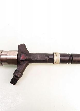 Форсунка дизельна toyota avensis 2.0 d 2367027010