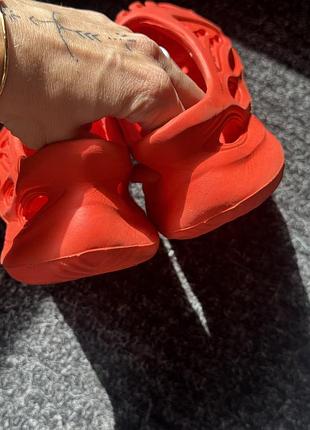 Adidas yeezy тапочки 3