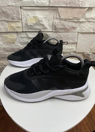 Оригінальні кросівки  adidas alpharesponse