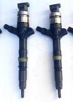Форсунка дизельна toyota 2.0 d4d 23670-0g010