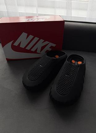 Nike mind 001 black orange — футуристичні lifestyle-шльопанці з масивною платформою та незвичайним технологічним дизайном.