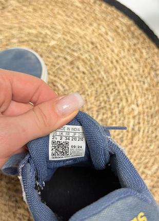 Кросівки adidas для дівчинки 8