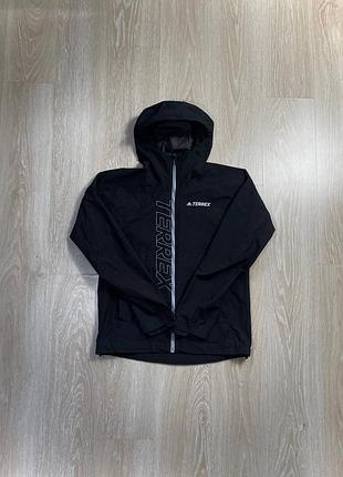 Вітровка adidas terrex