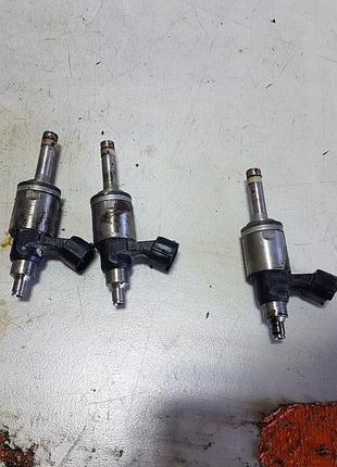 Форсунка топливная subaru xv lift 16611aa930 2.0 бензин б/у оригинал