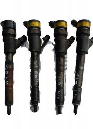 Форсунка топливная toyota yaris и 0445110215 1.4 d4d б/у оригинал