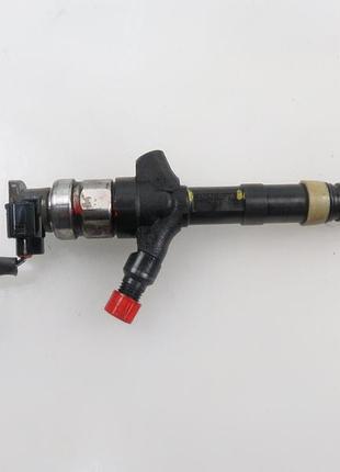 Форсунка дизельна toyota corolla e12 2.0 d-4d 236700g010