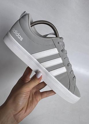 Кросівки adidas 6