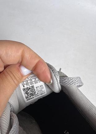 Кросівки adidas 8
