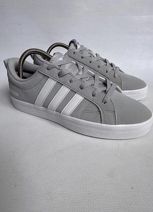 Кросівки adidas