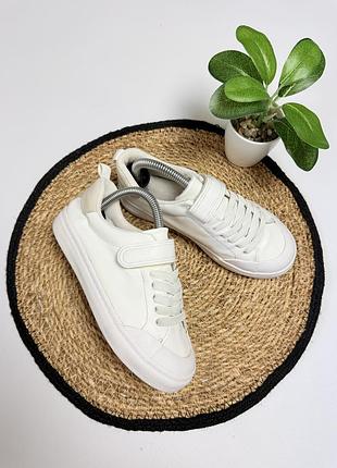 Кеди h&m білі