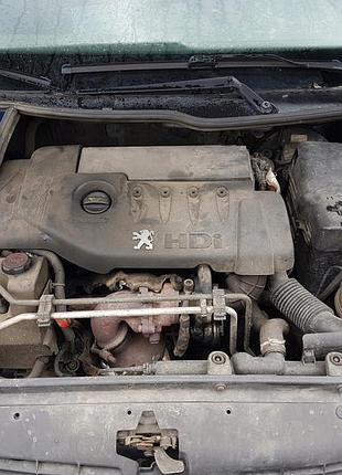 Форсунка топливная peugeot 206 1.4 hdi 8hx 10fd28 б/у оригинал