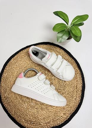 Кросівки adidas для дівчинки