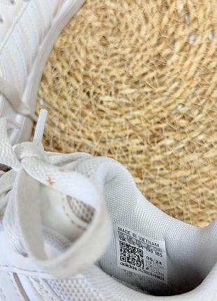 Кросівки adidas для дівчинки 8