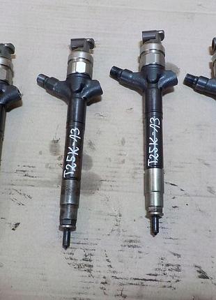 Форсунка дизельна toyota avensis denso 23670-0r010