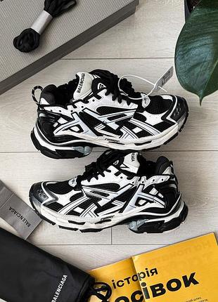 Balenciaga runner black/white 3