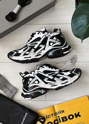 Balenciaga runner black/white 5