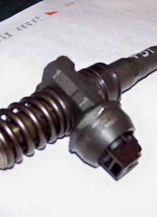 Паливний насос vw audi skoda tdi насос- 045130073aa б/у оригінал