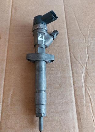 Форсунка дизельна renault 2.2dci bosch 0445110084 друг